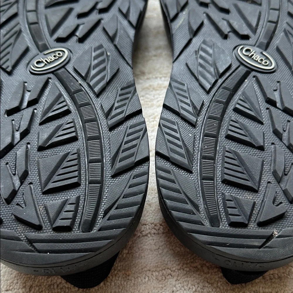 EUC Chaco Men's Z/2 Classic Sandals With Toe Loop Outdoor J105427W Black Size 10